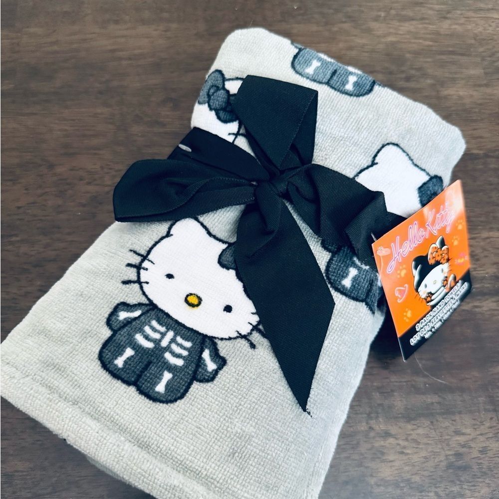 Hello Kitty 2-pc Halloween Dish Towels Set